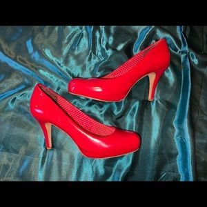 Madden Girl Red Pumps